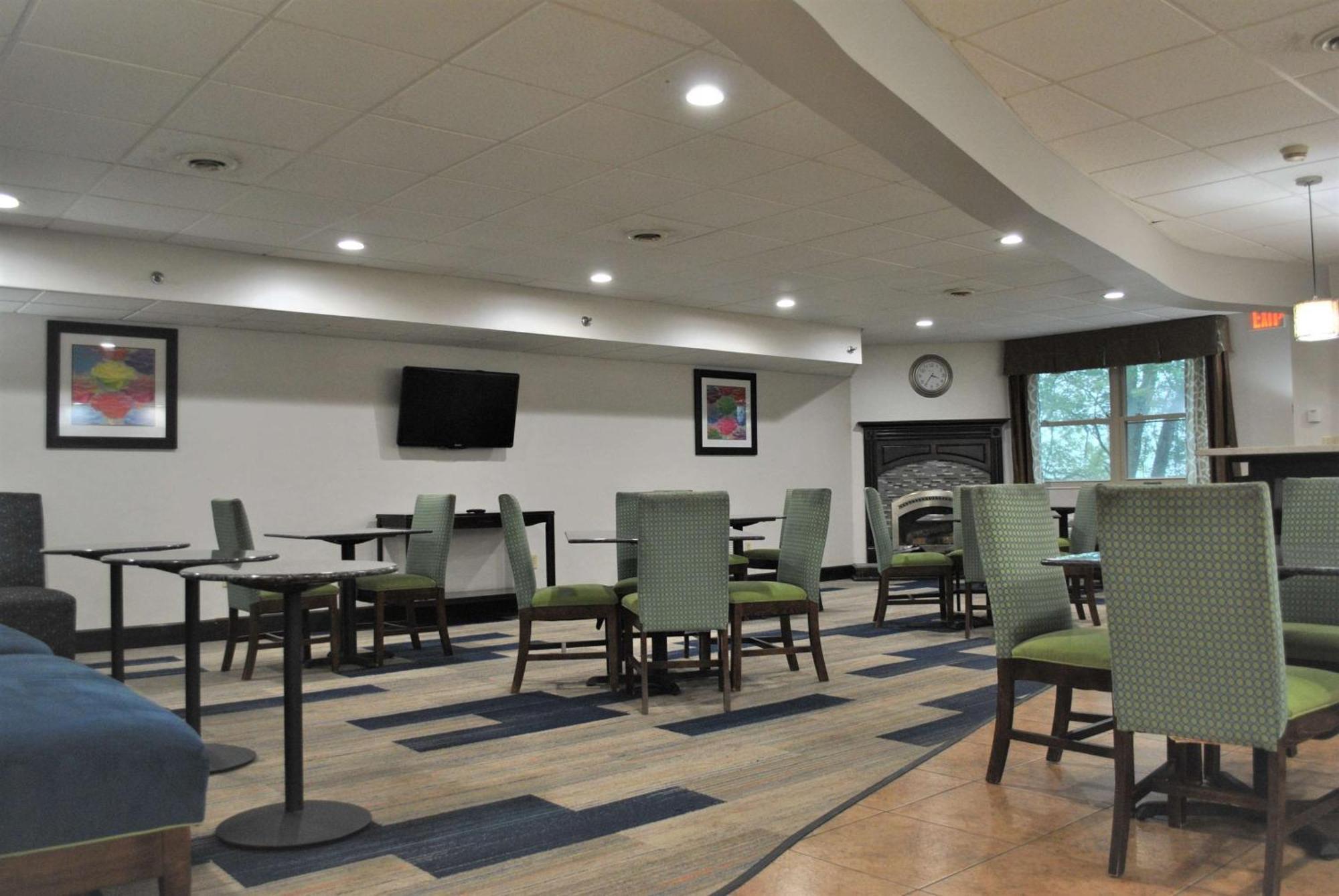 Best Western Owego Inn Eksteriør billede